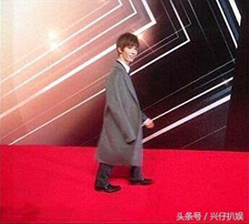 终于知道为什么郭敬明至今没有女朋友了!9张照片说明一切