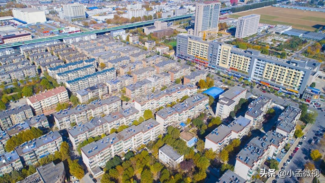 明辉豪庭 周边老旧小区何时改造  仅有的一点庄稼地还能否留存