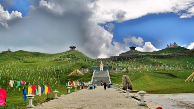 ​日月山(一个有深刻意义的景点)青海省旅游景点推荐之一