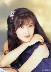 ​不老女神周慧敏：39年演艺生涯与57岁生日回顾