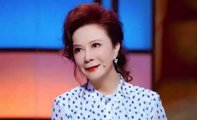 ​“春晚常客”蔡明的“整容”史，人生没有后悔药
