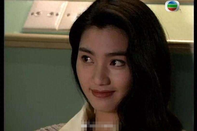 洪欣旧照曝光，年轻时的洪欣竟然这么漂亮，网友：像仙女！