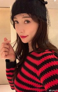 ​林志玲再晒自拍照：妆容精致展魅力