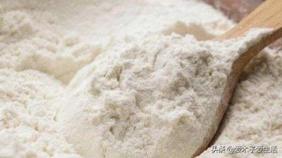 ​做馒头用什么面粉好？简单几步做出好吃的发面馒头，个个松软饱满