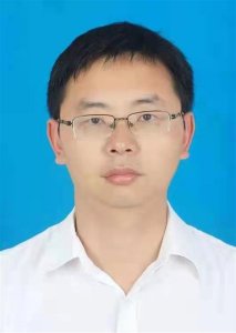 ​“80后”清华博士刘冲任文昌代市长