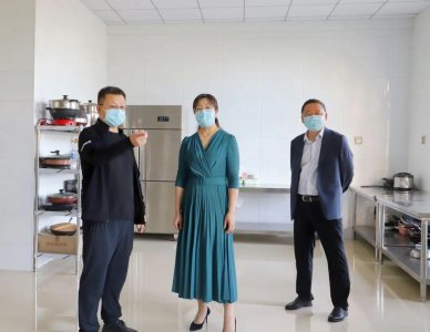 ​齐齐哈尔：曲立新检察长中秋节走访慰问“疫”线干警