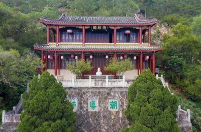 ​韩山师范学院：不知道韩山是哪座山不要紧，知道在广东潮州就行了