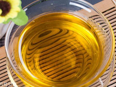 茶油是酸性还是碱性 呈碱性 茶油是酸性还是碱性 呈碱性