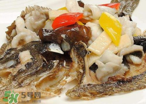 多宝鱼怎么去皮 多宝鱼去皮图解 多宝鱼怎么去皮 多宝鱼去皮图解
