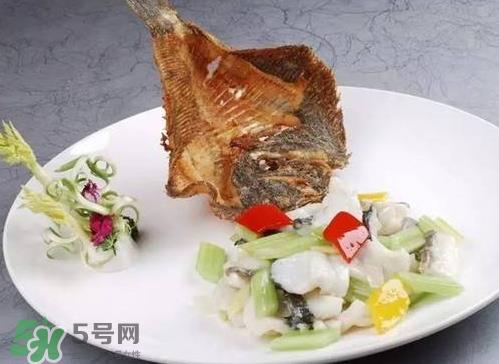 多宝鱼怎么去皮 多宝鱼去皮图解 多宝鱼怎么去皮 多宝鱼去皮图解