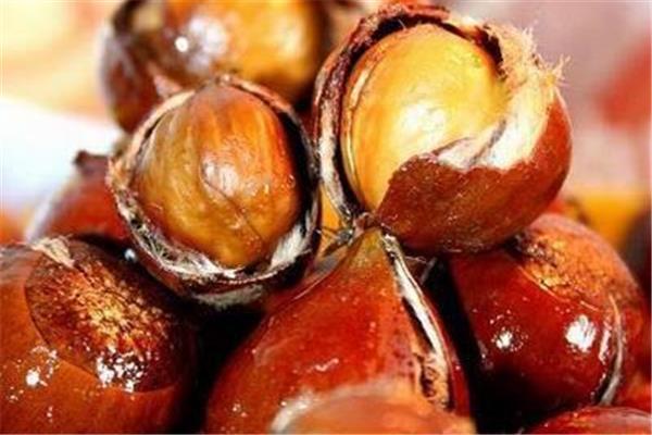 糖炒栗子发黑怎么回事 糖炒栗子发黑还能吃吗 糖炒栗子发黑怎么回事 糖炒栗子发黑还能吃吗