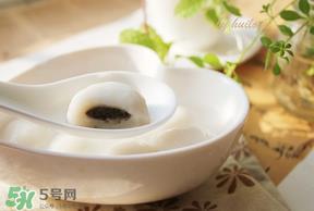 坐月子可以吃汤圆吗?坐月子可以吃黑芝麻汤圆吗? 坐月子可以吃汤圆吗?坐月子可以吃黑芝麻汤圆吗?