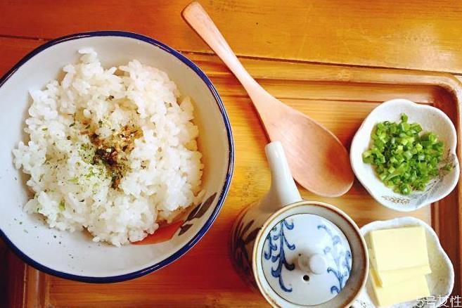 牛油拌饭是哪里的特色 牛油拌饭配方 牛油拌饭是哪里的特色 牛油拌饭配方