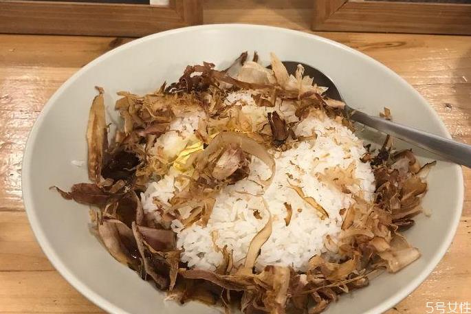 牛油拌饭是哪里的特色 牛油拌饭配方 牛油拌饭是哪里的特色 牛油拌饭配方