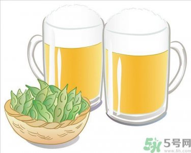 ​过期啤酒能喝吗？过期啤酒喝了会怎么样？
