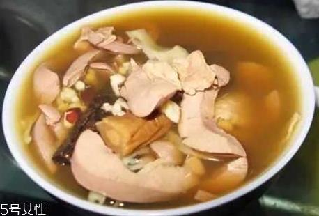 杜仲会上火吗 杜仲性温味甘 杜仲会上火吗 杜仲性温味甘
