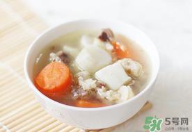 鸭肉可以和胡萝卜一起煮吗?鸭肉和胡萝卜能同食吗? 鸭肉可以和胡萝卜一起煮吗?鸭肉和胡萝卜能同食吗?