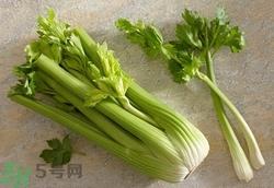 芹菜和韭菜能一起吃吗?芹菜和韭菜可以一块包饺子吗 芹菜和韭菜能一起吃吗?芹菜和韭菜可以一块包饺子吗