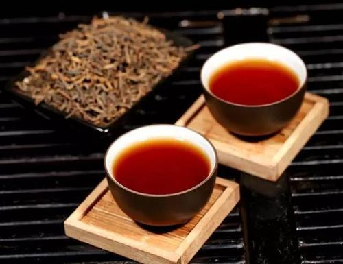 喝浓茶会头晕吗 喝浓茶可以提神吗 喝浓茶会头晕吗 喝浓茶可以提神吗