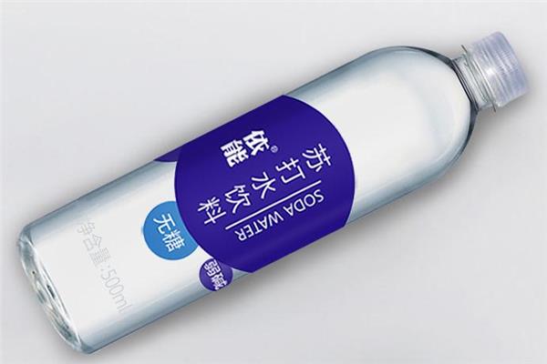 苏打水喝了对胃好吗 苏打水可以兑热水喝吗 苏打水喝了对胃好吗 苏打水可以兑热水喝吗