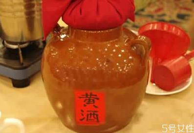 超市里能买到正宗的黄酒吗 如何在超市里选择黄酒 超市里能买到正宗的黄酒吗 如何在超市里选择黄酒