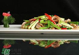 香椿和芹菜能一起吃吗?香椿可以和芹菜同吃吗? 香椿和芹菜能一起吃吗?香椿可以和芹菜同吃吗?