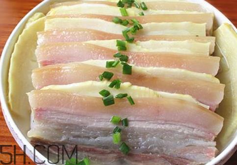 咸肉变黄了能吃吗 咸肉发黄怎么办