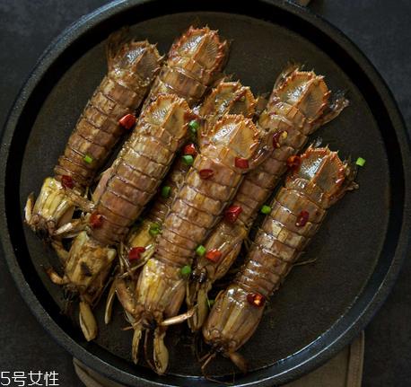 皮皮虾能和荔枝一起吃吗?皮皮虾可以和荔枝同吃吗? 皮皮虾能和荔枝一起吃吗?皮皮虾可以和荔枝同吃吗?