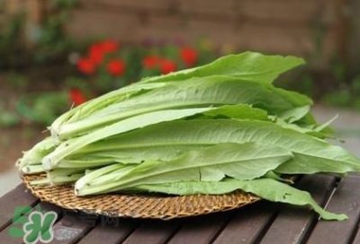 ​莴苣叶要焯水吗？莴苣叶怎么做才不苦？