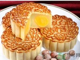 莲蓉月饼的热量 吃莲蓉月饼会胖吗? 莲蓉月饼的热量 吃莲蓉月饼会胖吗?