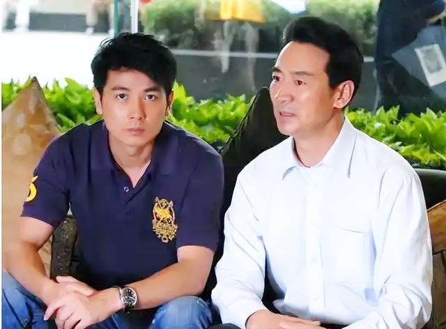 寇振海演的电视剧（著名演员寇振海年过半百再做父亲）
