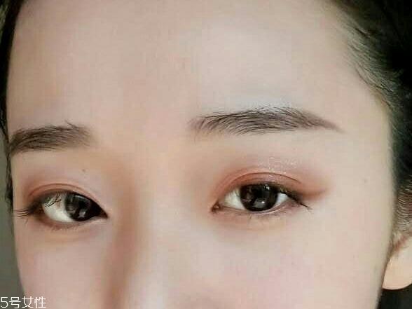 hold live眼影好用吗?显色度超赞 hold live眼影好用吗?显色度超赞