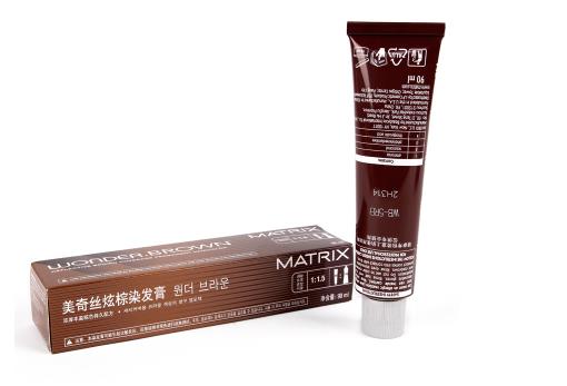染发要先洗头吗 染发膏停留多长时间最好 染发要先洗头吗 染发膏停留多长时间最好