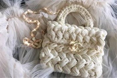 ​泫雅同款包是什么 泫雅同款有哪些