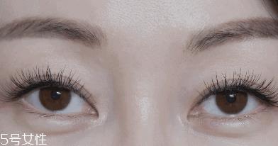 嫁接睫毛后用什么卸妆 卸妆水轻松卸眼妆 嫁接睫毛后用什么卸妆 卸妆水轻松卸眼妆