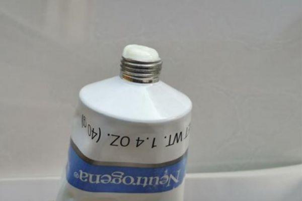 露得清A醇的使用时间 露得清A醇的作用 露得清A醇的使用时间 露得清A醇的作用