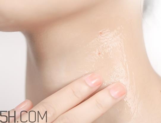 素萃颈霜好用吗?素萃美颈霜怎么用? 素萃颈霜好用吗?素萃美颈霜怎么用?