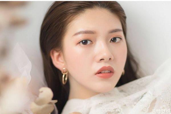 美白产品可以经常使用吗 美白产品有什么危害吗 美白产品可以经常使用吗 美白产品有什么危害吗