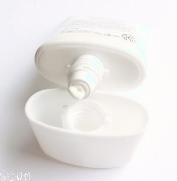 悦诗风吟自然关爱控油防晒乳怎么样 美白控油款 悦诗风吟自然关爱控油防晒乳怎么样 美白控油款