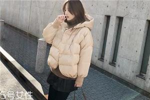 短款羽绒服怎么搭配?小个子女生的显高利器 短款羽绒服怎么搭配?小个子女生的显高利器