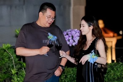 ​42岁姚笛现状曝光！无戏可拍自爆3年没化妆，身材发福脸部整容