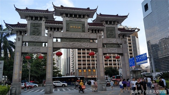 深圳岗厦村，一个正在消失的城中村，也是深圳最富的村