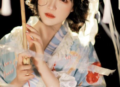 ​和小姐姐聊天，该怎么聊才能有话题聊不完