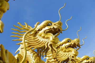 ​龙和蟒的区别是什么？古代服饰里龙和蟒象征的权力