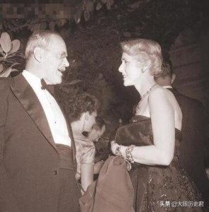 ​美中情局之父杜勒斯艳情史:风流成性情妇过百人！