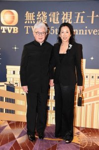 ​罗康瑞：60岁迎娶白月光朱玲玲，和她共享百亿家产，儿子态度解气