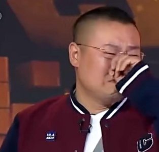 ​一个饭馆出来的岳云鹏和孔云龙，如今终归是回不去了