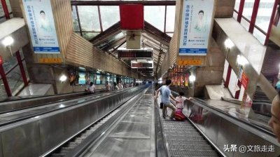 ​重庆皇冠大扶梯：亚洲第二长扶梯，电影《少年的你》取景地