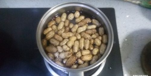 煮的盐水花生米如何冰箱保存呢