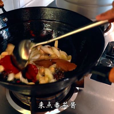 西红柿炖牛腩怎么做（老少皆宜的番茄炖牛腩做法）